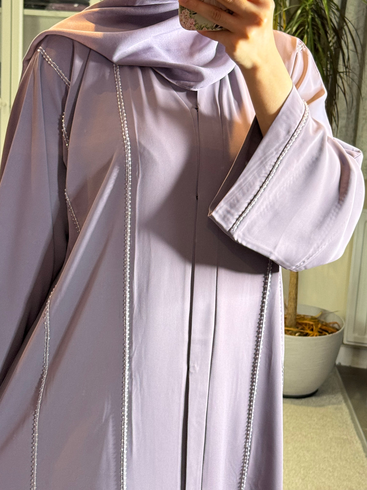 Silver Vine Embroidered Abaya Set — Dusty Lilac