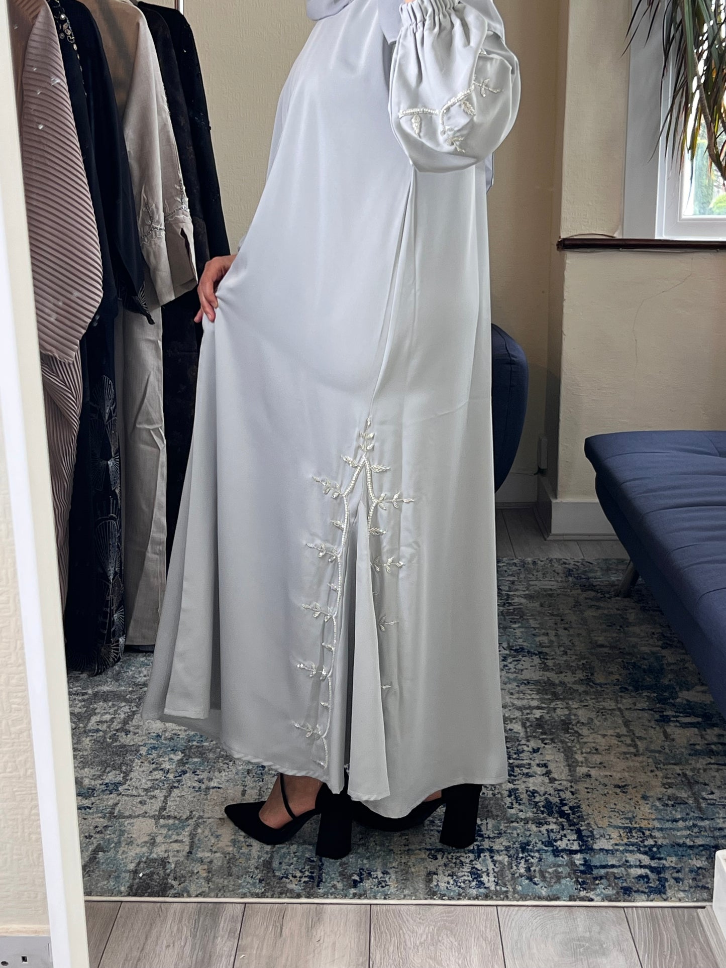 Light gray abaya