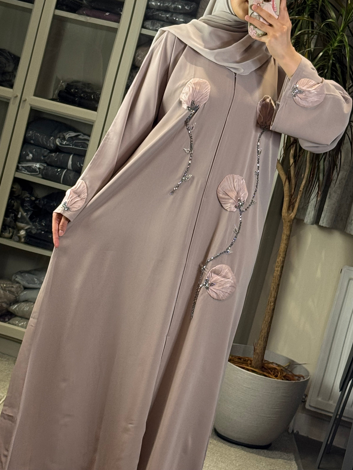 Magnolia Bloom Abaya — Warm Taupe