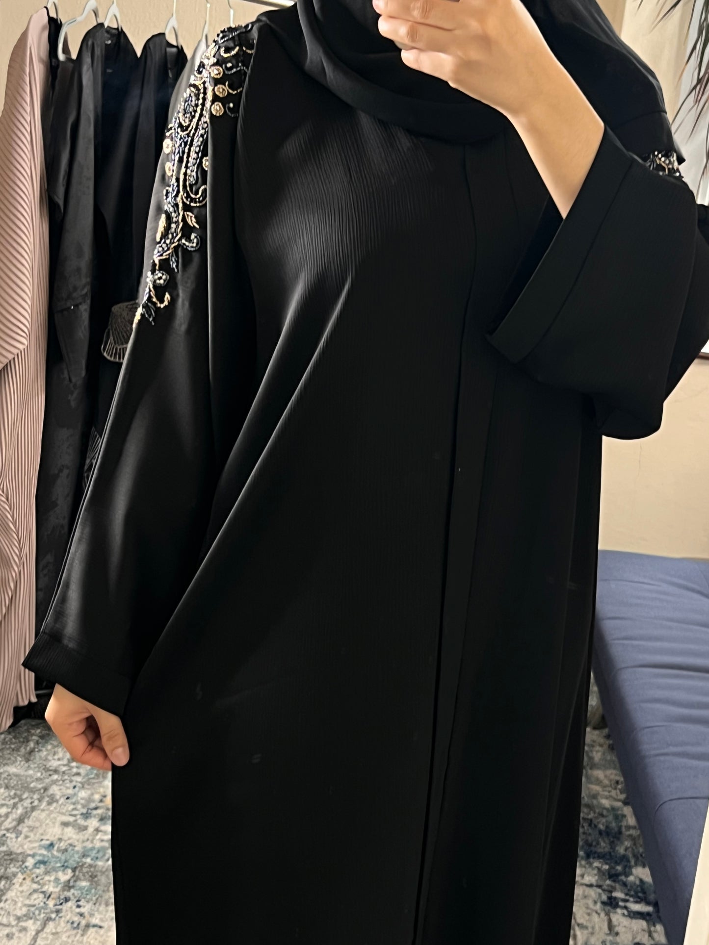 Embellished Shoulder Abaya