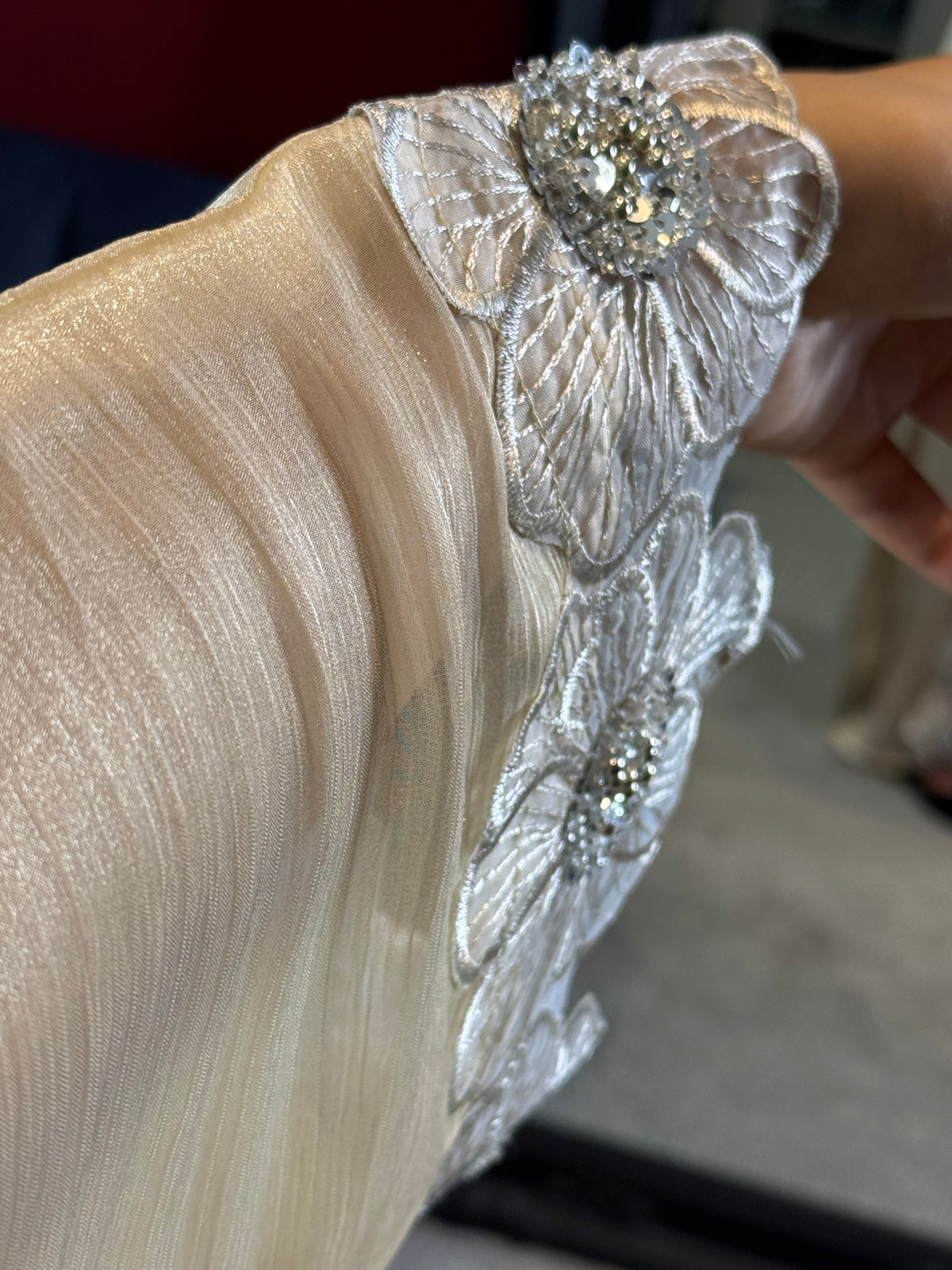 Pearl Floral Embroidered Abaya Set